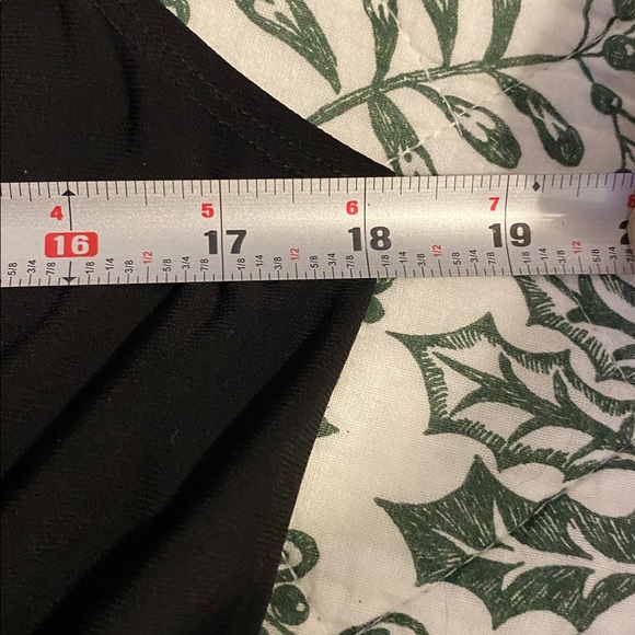 Perceptions Black 2 piece outfit with Animal Print Accent, lightweight - Picture 10 of 12